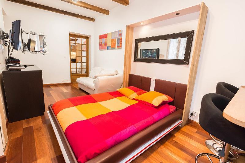 Abbesses Montmartre Apartment Paris Oda fotoğraf